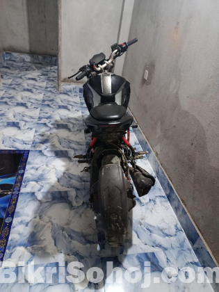 Benelli 165s